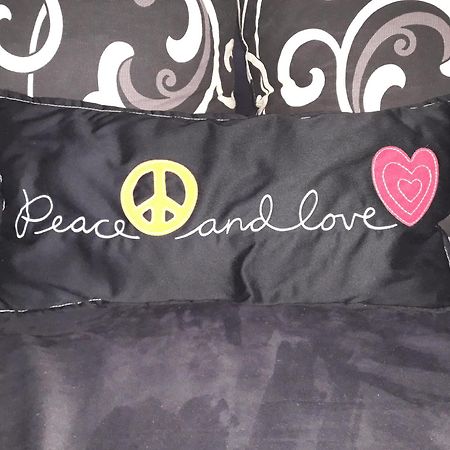 Peace & Love Zagreb Exterior photo